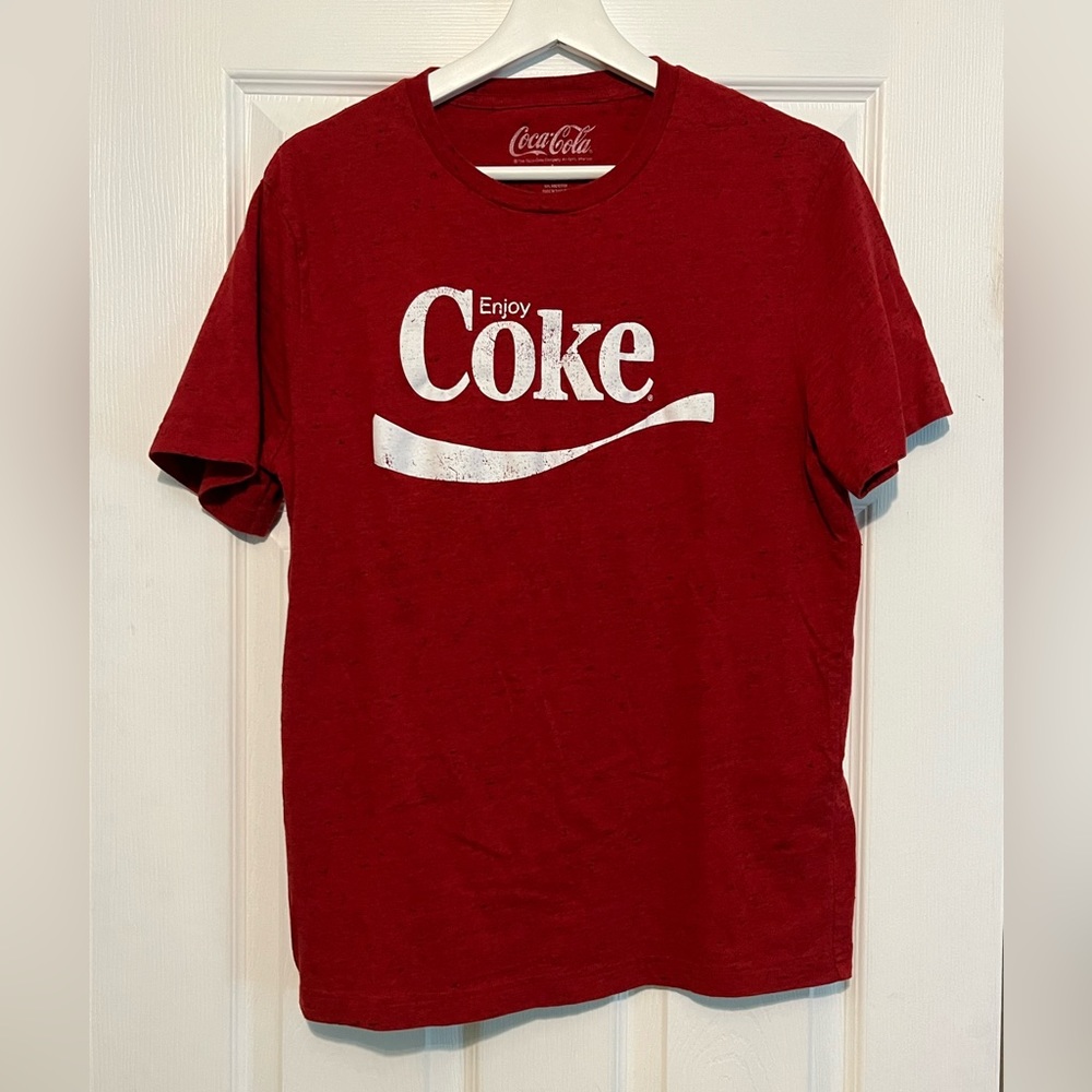 Red and white Coke Coca Cola tee shirt- size L